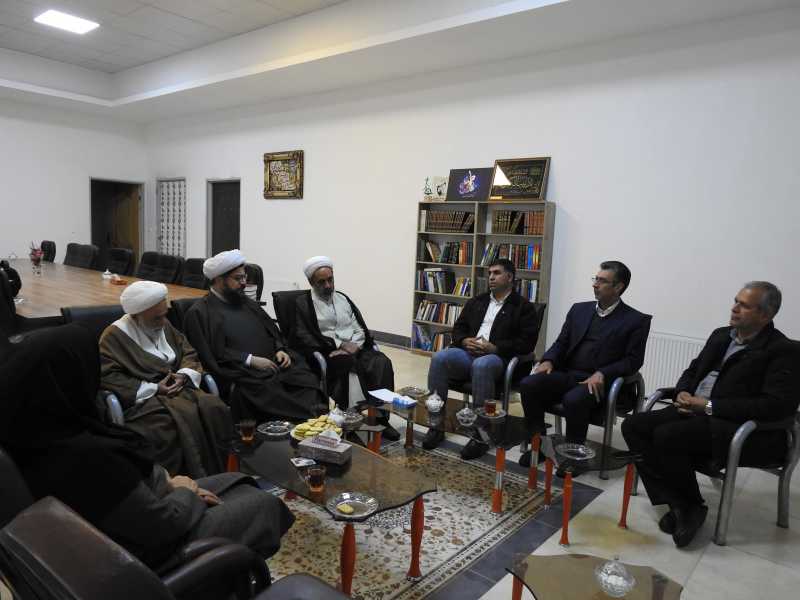 دیدار رئیس واعضای شورای اسلامی شهر رفسنجان با امام جمعه جدید رفسنجان