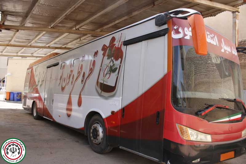 بازدید از اتوبوس سیار انتقال خون در رفسنجان